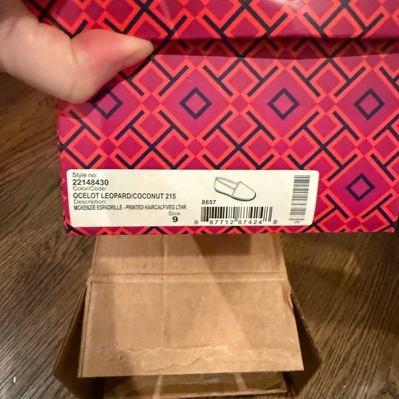 Tory Burch Tan and Black Espadrilles - Picture 5 of 7